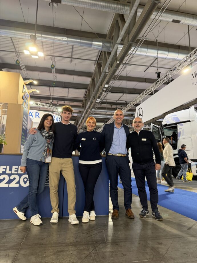 Team FLEET220 X Transpotec Logitec 2026 insieme a Volvo Trucks team